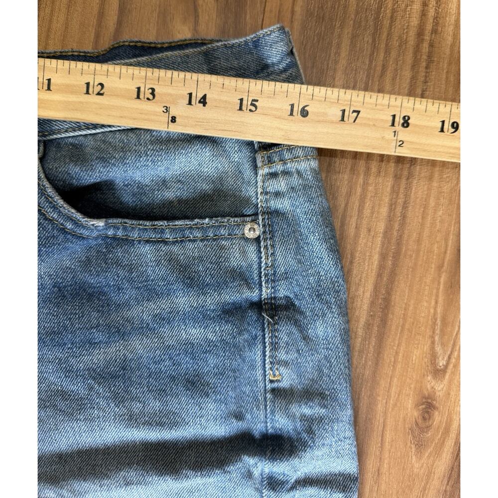 BDG Urban Outfitters‎ Women's Frayed Hem Shorts Light Wash Size 27 Boyfriend - Picture 6 of 7